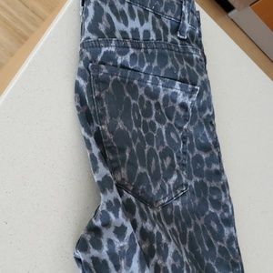 Zara Jeans - Brand new Zara stretch jeans Zara Jeans - Brand new Zara stretch jeans